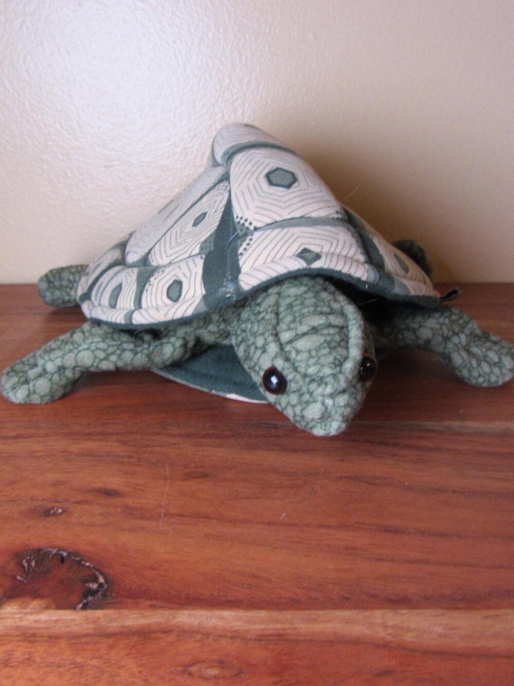 plush folkmanis tortoise hand puppet 2011 (W6680)